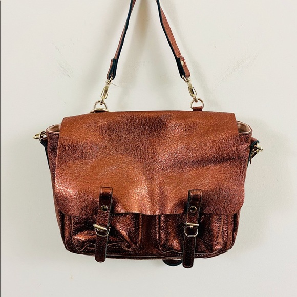 Meet your Posher, Justine - Picture 2 of 4